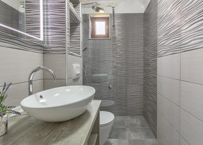 Two-bedroom In 아파트