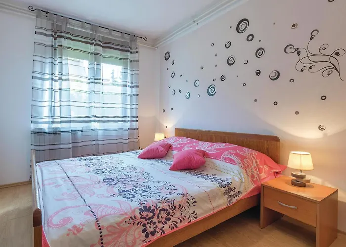 아파트 Two-bedroom In 파자나