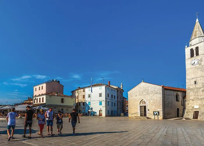 Two-bedroom In 파자나